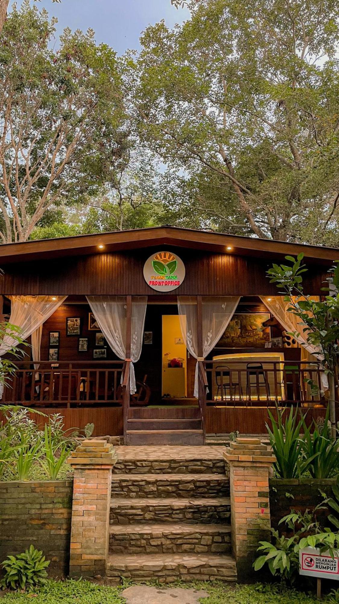 Pijar Resort Powered By Cocotel Kudus Экстерьер фото